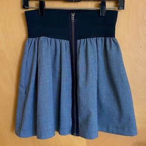 Gray zippered front mini skirt